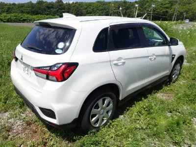 MITSUBISHI RVR