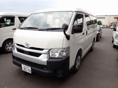 TOYOTA HIACE
