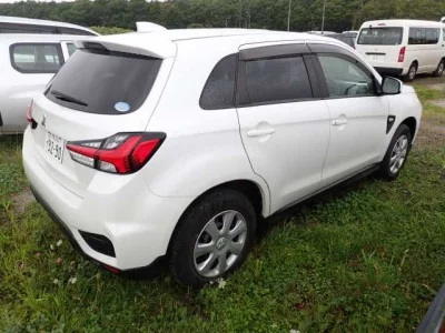 MITSUBISHI RVR