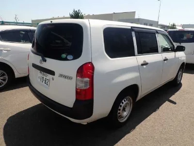 TOYOTA SUCCEED