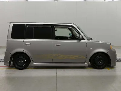 TOYOTA BB