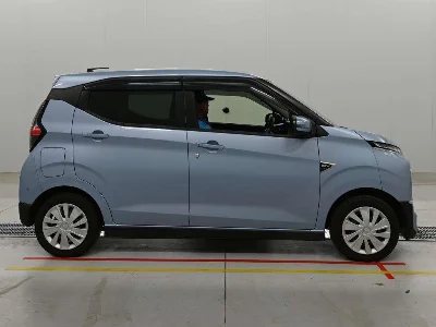 MITSUBISHI EK X EV