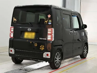 DAIHATSU WAKE