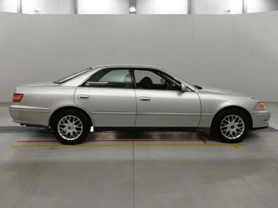 TOYOTA MARK II