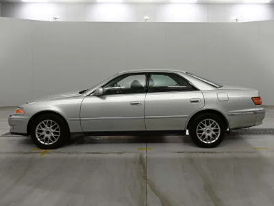 TOYOTA MARK II