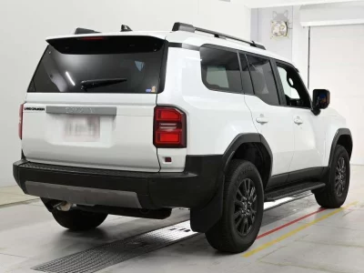TOYOTA LAND CRUISER 250