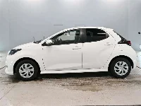 Цена авто Toyota Yaris с аукционов Японии, номер кузова MXPH10, пробег 114 000, оценка 8