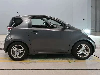 Toyota iQ