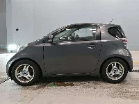 Toyota iQ