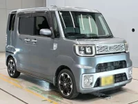 Цена авто Daihatsu Wake с аукционов Японии, номер кузова LA700S, пробег 146 000, оценка 8