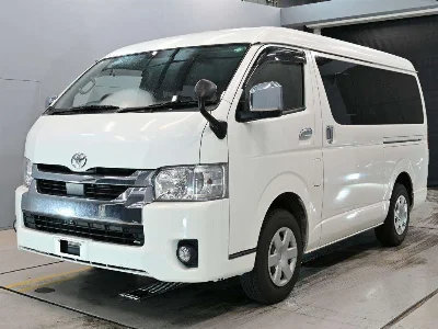 TOYOTA HIACE