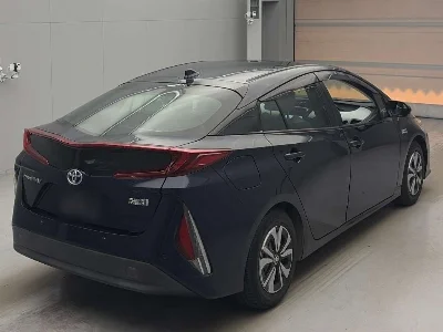 TOYOTA PRIUS PHV
