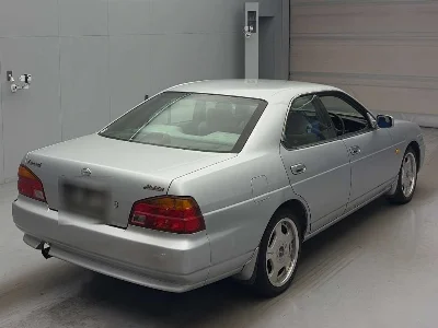 NISSAN LAUREL