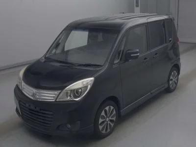 MITSUBISHI DELICA D2