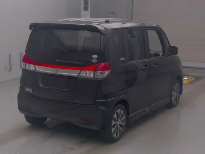 MITSUBISHI DELICA D2