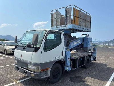 MITSUBISHI CANTER