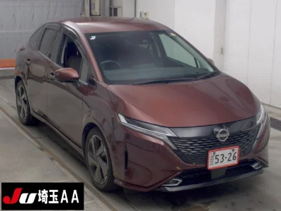 NISSAN AURA
