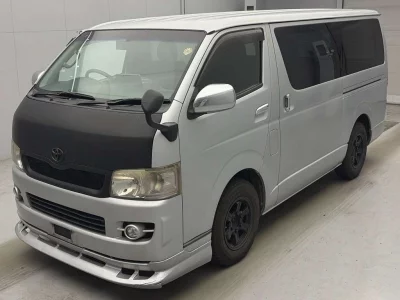 TOYOTA HIACE VAN