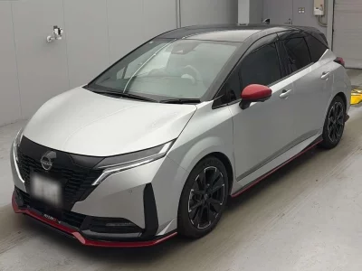 NISSAN AURA