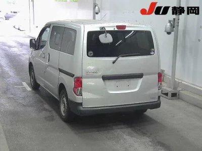NISSAN NV200
