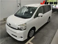 Цена авто Toyota Voxy с аукционов Японии, номер кузова ZRR70G, пробег 133 000, оценка 2