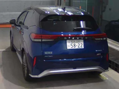 NISSAN AURA