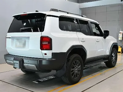 TOYOTA LAND CRUISER 250