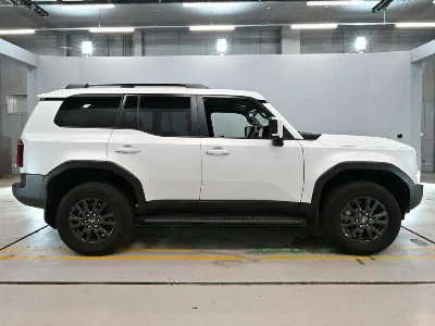 TOYOTA LAND CRUISER 250