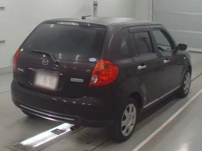 MAZDA VERISA