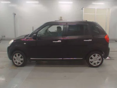 MAZDA VERISA
