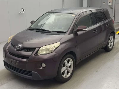 TOYOTA IST