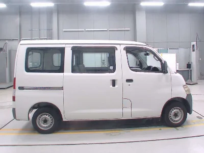 TOYOTA TOWN ACE VAN