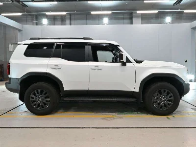 TOYOTA LAND CRUISER 250