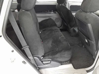 MITSUBISHI GRANDIS