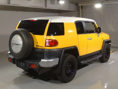 TOYOTA FJ CRUISER