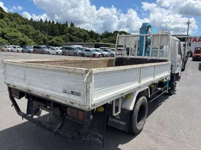 MITSUBISHI CANTER