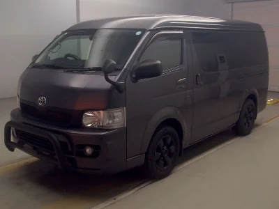 TOYOTA REGIUS VAN