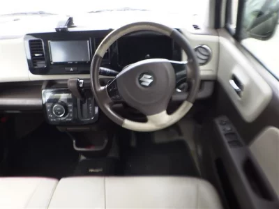 SUZUKI MRWAGON