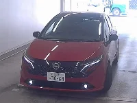 Nissan Aura