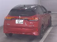 Nissan Aura