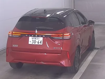 NISSAN AURA