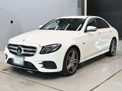MERCEDES BENZ E CLASS