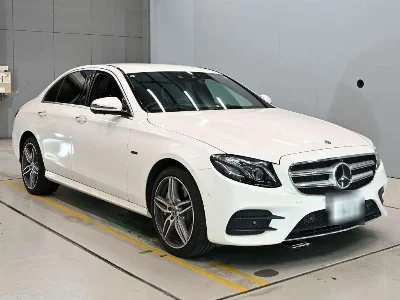 MERCEDES BENZ E CLASS