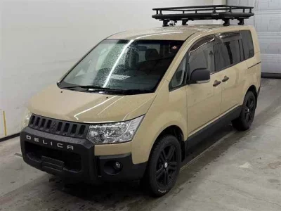 MITSUBISHI DELICA D5