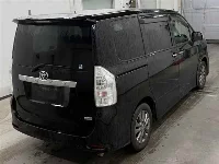 Цена авто Toyota Voxy с аукционов Японии, номер кузова ZRR70W, пробег 169 000, оценка 6