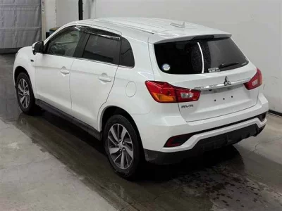 MITSUBISHI RVR
