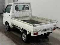Цена авто Daihatsu Hijet Truck с аукционов Японии, номер кузова S211P, пробег 178 000, оценка 6