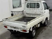 Цена авто Daihatsu Hijet Truck с аукционов Японии, номер кузова S211P, пробег 178 000, оценка 6