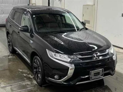 MITSUBISHI OUTLANDER PHEV