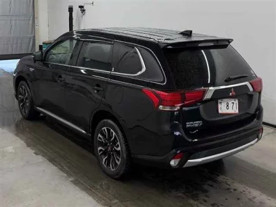 MITSUBISHI OUTLANDER PHEV